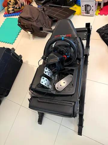 Logitech G29 Racing Wheel with Pedals and Mounting Frame | Negotiable price.