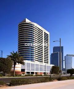 Elevated Modern Urban Haven-Refined Amenities-City View