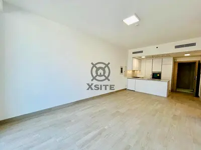 Cozy Living | Well-Lit | Equipped Kitchen