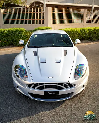 2012 Aston Martin DBS 照片 14