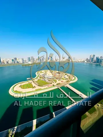 3 غرف وصالة للإيجار السنوي في المجاز 3 | صف أول على الكورنيش | إطلالة مباشرة على مسرح المجاز | غرفة خادمة ماستر | بلكونة | جيم ومسبح وصيانة مجانية