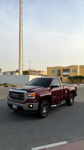 GMC Sierra SLE 2015 GCC Specs - Well Maintained