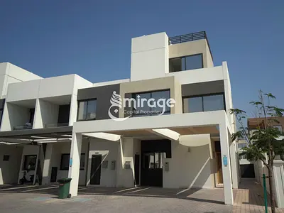 Single Row | 5BR TH | Landscaped | Prime Area