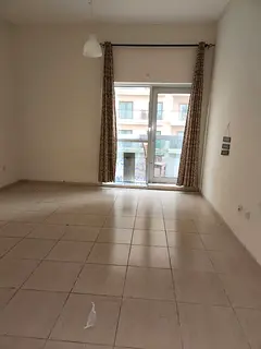 Vacant | Spacious One Bedroom | Balcony