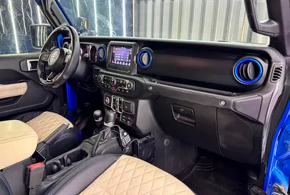 صورة 10 لـ 2020 JEEP GLADIATOR