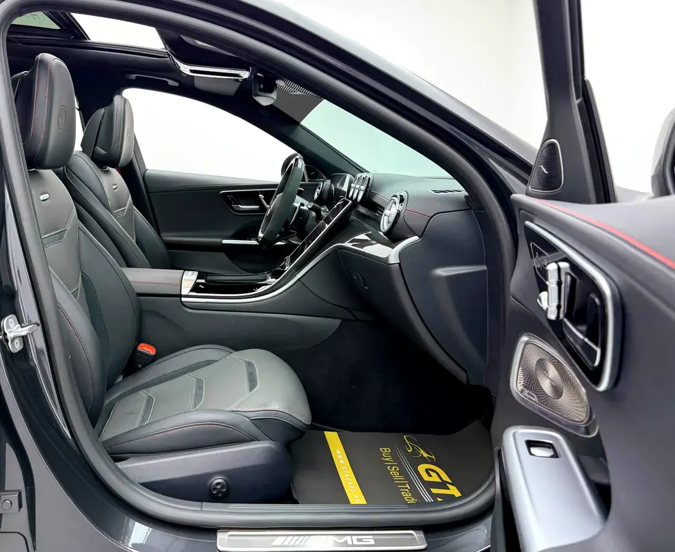 Mercedes-Benz C-Class 2024