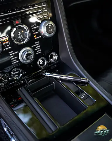 2012 Aston Martin DBS 照片 7
