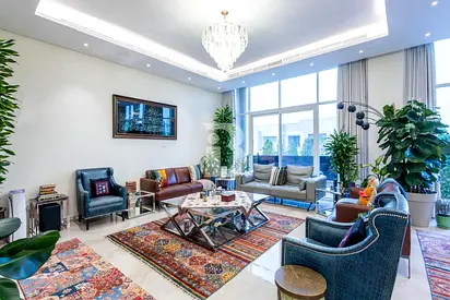 Exclusive | Large plot | Open plan layout