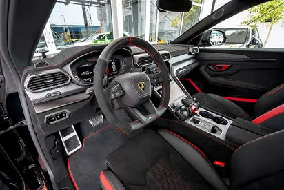 صورة مصغرة 9 لـ 2024 Lamborghini URUS