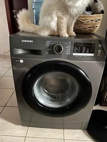 Samsung 8kg Eco Bubble Washing Machine (needs to change spider arm)