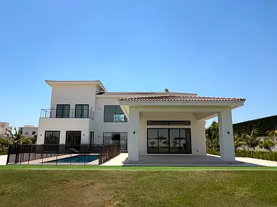 Landscaped Garden II Huge Garden II Swimming Pool