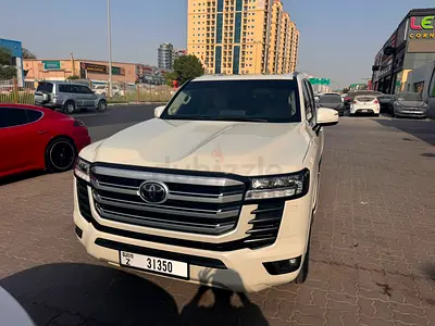 Toyota Land Cruiser 2023 GXR GCC Specs
