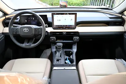 2026 Toyota RAV 4 — фото 14