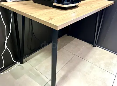 Dining Table for Sale – 4 to 6 Seater Oak Table