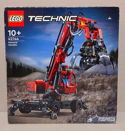 LEGO® Technic Material Handler 42144 (835 pcs)(Retired Set)