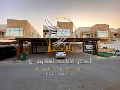 Second-hand villa | All bedrooms are master suites | Rooftop terrace | Two living rooms | Private parking | Maid's room