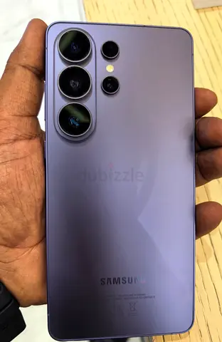 Samsung Galaxy 26 ultra  (purple) with triple large rear cameras - Good condition