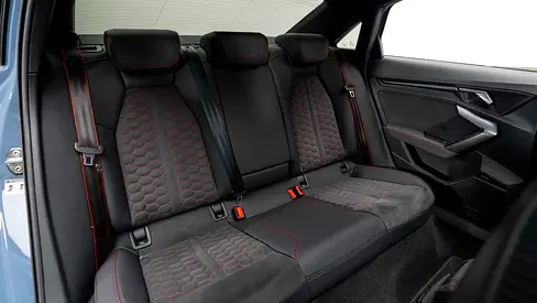 صورة 16 لـ 2025 AUDI RS3