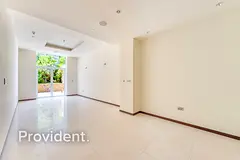 Private Beach Access | Vacant | Spacious
