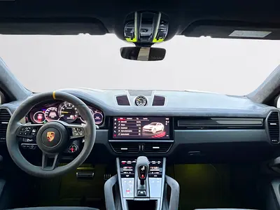 2022 Porsche CAYENNE thumbnail 16