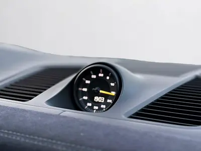 2022 Porsche CAYENNE thumbnail 20