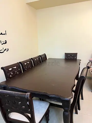 Dining Table with 8 Chairs – Solid Wood