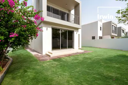 Vacant Now | Close to Pool | With Appliances