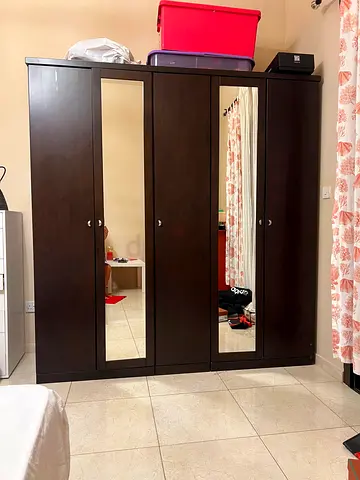 Dark wooden 5 door wardrobe with mirror - good condition