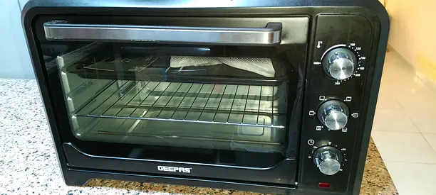 Geepas Electric Oven / Toaster in Good Working Condition
