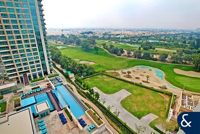 1 Bedroom | Golf course views | High floor