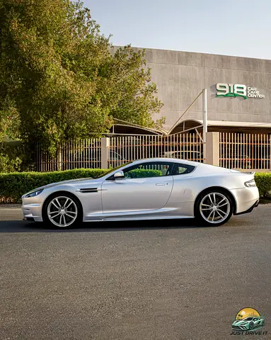 2012 Aston Martin DBS 照片 8