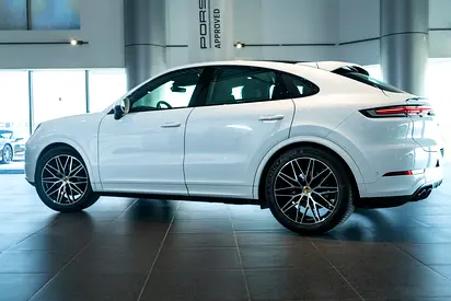 صورة 6 لـ 2025 Porsche CAYENNE