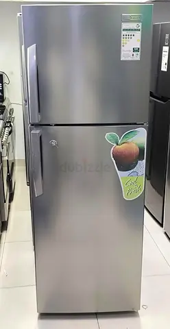 Silver top-freezer refrigerator - Good condition, 2-door