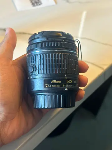 Nikon AF-P DX NIKKOR 18-55mm f/3.5-5.6 G VR lens (used)