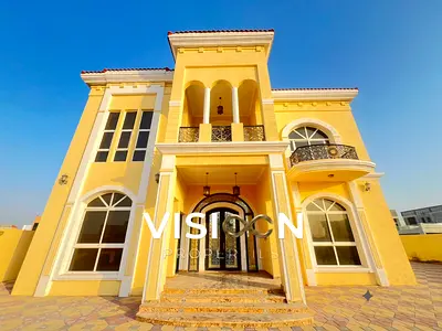 Large 5BR Villa l Very Good Condtiion And Clean