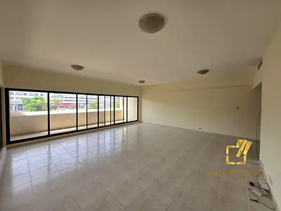 Huge 3 Bed | Store Room | Bright & Spacious