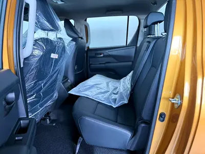 2027 Toyota HILUX 照片 3