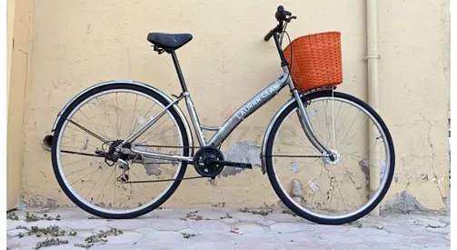 Cruiser bike Japan import Free delivery used refurbished 100% working with basket and soft seat