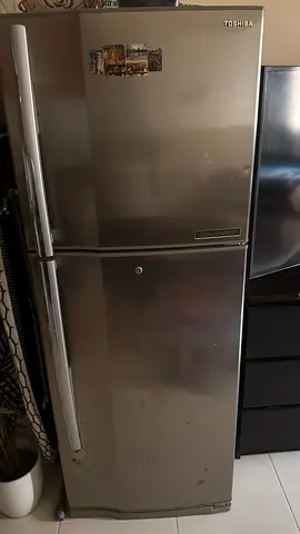 TOSHIBA- Fridge freezer - Double Door for sale