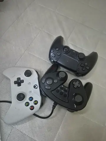 Bundle of 3 Xbox controllers (mix of wired and wireless) - used