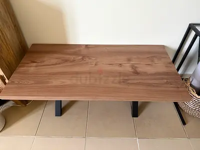 Rectangular wooden coffee/side table with metal legs 120x60x45