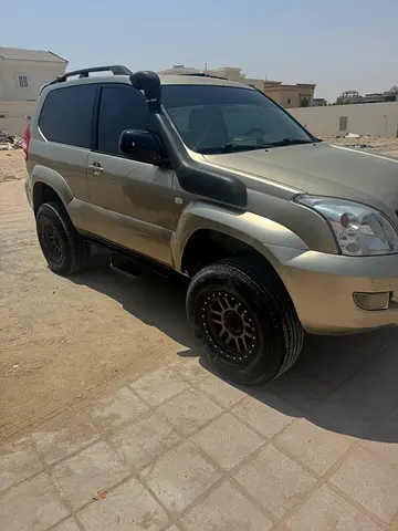 2005 Toyota PRADO photo 2