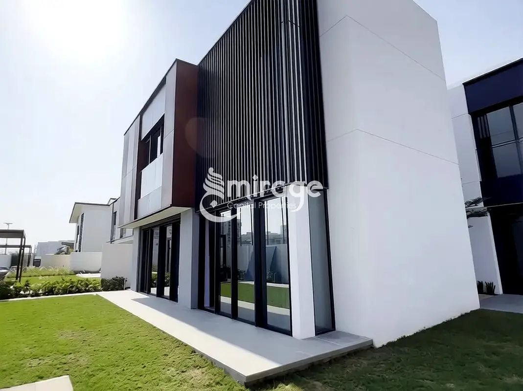 Single Row |Premium Finishes |Luxurious 5BR Villa