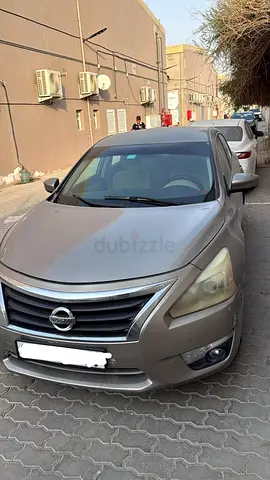 Nissan Altima SV 2016 - Well Maintained - American Specs