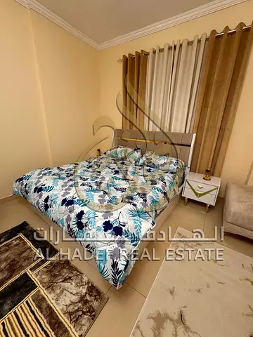 استوديو مفروش للايجار الشهري في عجمان  – موقع مميز، تشطيبات نظيفة، مساحة مريحة، قريبة من كورنيش البحيرة وجميع الخدمات، مناسبة للعائلات والأفرا