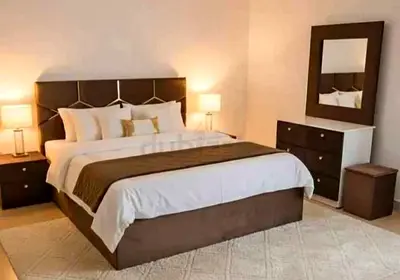 I am selling double bed very good condition