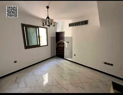Studio for annual rent in Al Jurf, Sheikh Ammar Street, a lively and distinctive location, spacious, next to all services, easy access to Dubai, Sharj