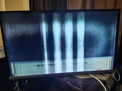 Gepas Smart Andriod Impex Normal LED TV with damaged screen - sold as-is