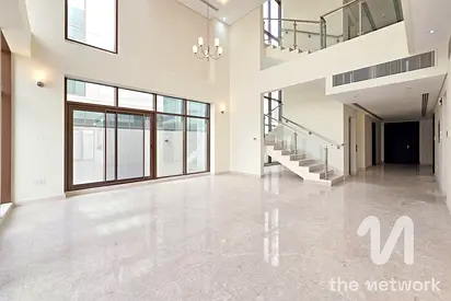 Single Row | Motivated Seller | 6 Beds Villa