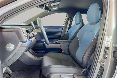 صورة مصغرة 11 لـ 2025 Volvo EX30